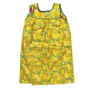 Vintage Wash & Wear Yellow Floral Patchwork Muumuu House Dress Medium 60s/70s